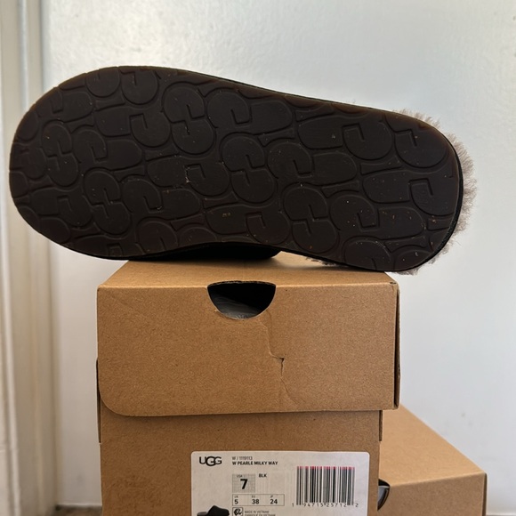 Women's Scuffette Shearling Mule Slippers

Ugg w/pearle Milky Way - Picture 2 of 5